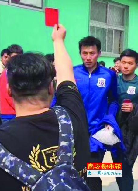 亚洲成人欧美自拍